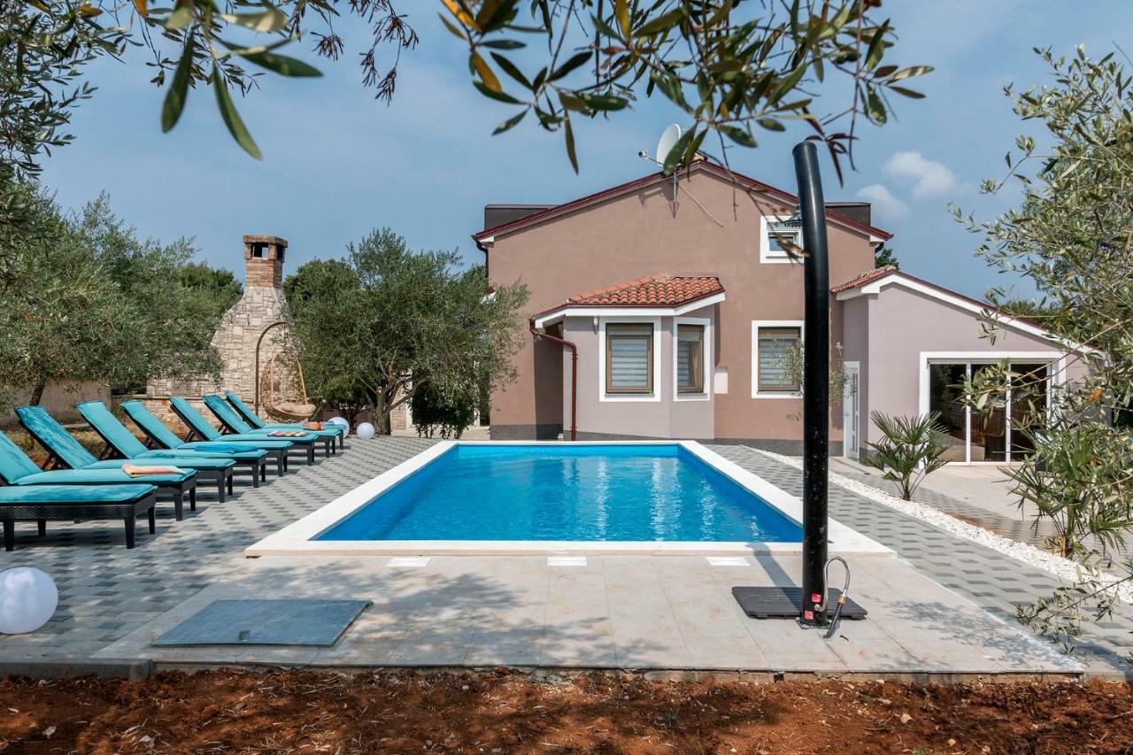 Villa Sunshine بولا المظهر الخارجي الصورة